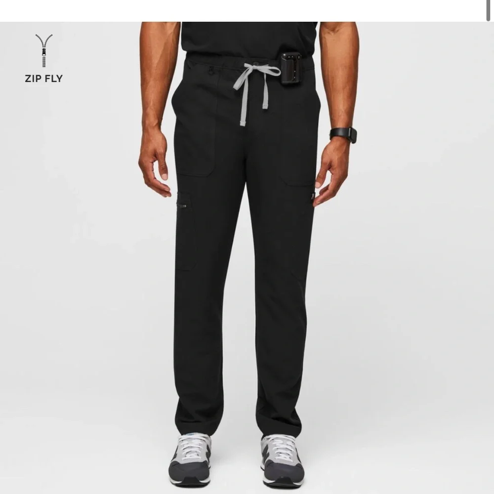 FIGS Cairo Cargo Scrub Pants™ Men’s scrub pants Sz L black style number TM3001